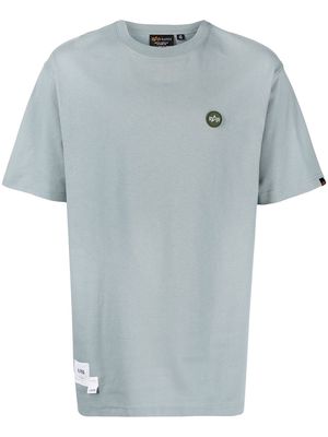 Alpha Industries logo-patch short-sleeve T-shirt - Blue