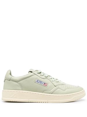 Autry low-top lace-up trainers - Green