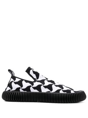 Bottega Veneta ripple pattern slip-on sneakers - Black