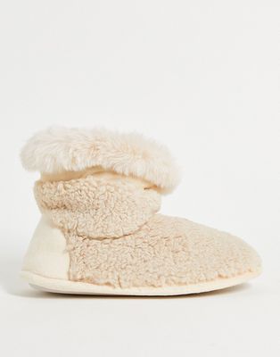 Hunkemoller teddy bootie slipper in oatmeal-White