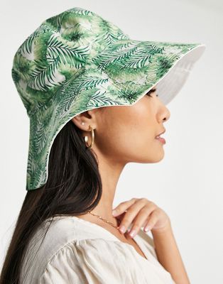Vero Moda bucket hat in green tropical print-Multi