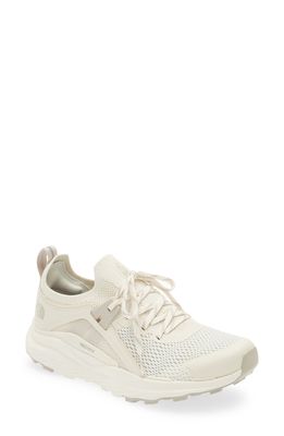 The North Face VECTIV Hypnum Water Resistant Trail Running Sneaker in Gardenia White/Silver Grey