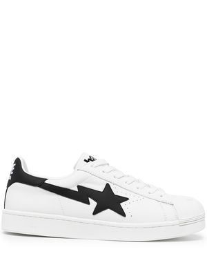 A BATHING APE® star-patch low-top sneakers - White