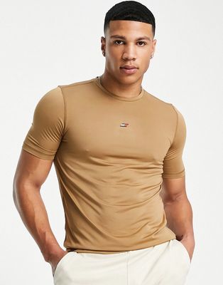 Tommy Hilfiger performance t-shirt in tan-Brown
