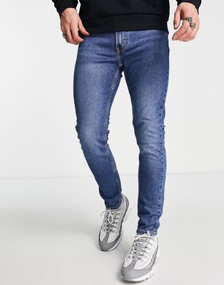 Levi's 519 super skinny jeans in blue wash-Black