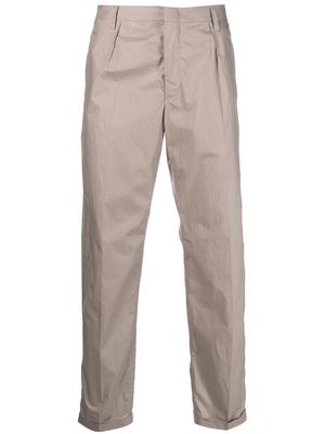 Emporio Armani cropped slim-cut tailored trousers - Grey