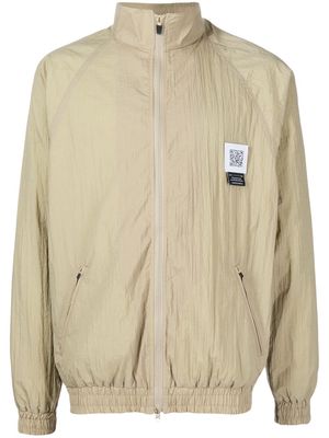 Fumito Ganryu logo patch windbreaker jacket - Brown