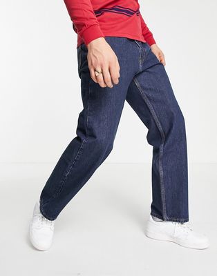 Levi's Skateboarding Stay Loose 5-pocket jeans in mid blue