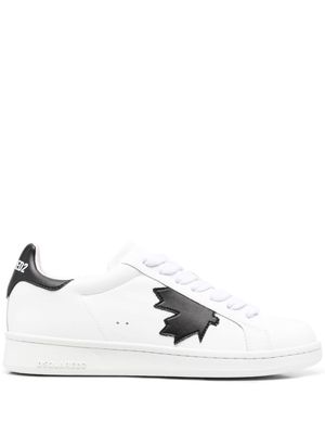 Dsquared2 maple-patch lace-up sneakers - White