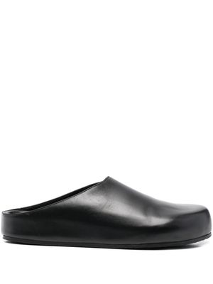 Studio Nicholson round-toe leather slippers - Black