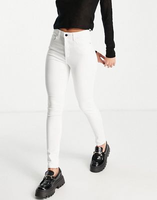 Vero Moda Sophia skinny jeans in white
