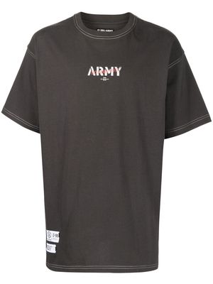 izzue Army-print short-sleeve T-shirt - Grey