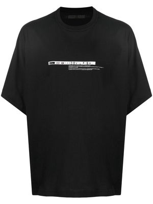 Julius graphic logo-print T-shirt - Black