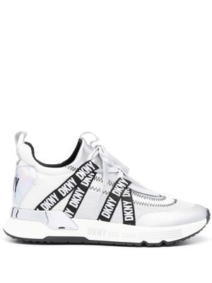 DKNY side logo-print sneakers - White