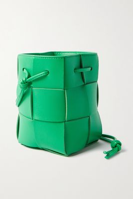 Bottega Veneta - Cassette Mini Intrecciato Leather Bucket Bag - Green