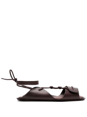 Lemaire tie-fastened leather sandals - Brown