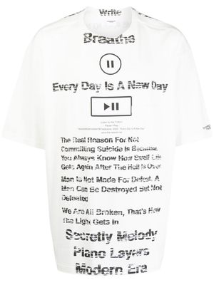Takahiromiyashita The Soloist slogan-print short-sleeve T-shirt - White
