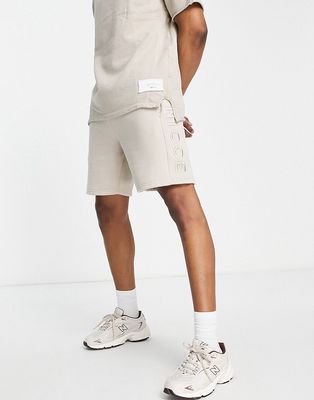 Nicce Mercury shorts in beige-Neutral