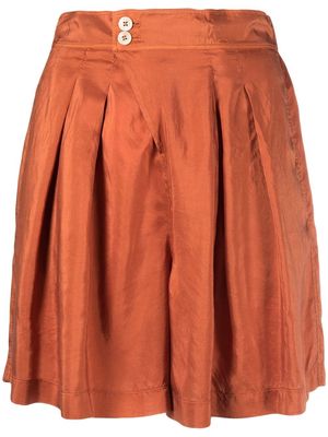 Forte Forte pleated-waistband detail shorts - Orange