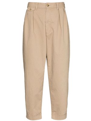 BEAMS PLUS dart-detailing cropped trousers - Neutrals