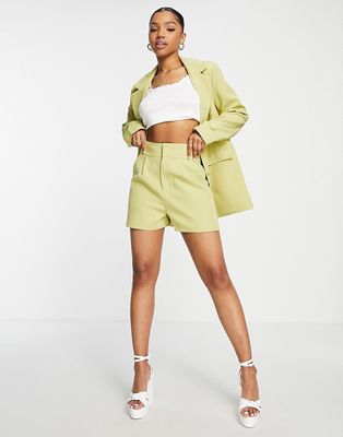 In The Style x Perrie Sian tailored short in lime-Green