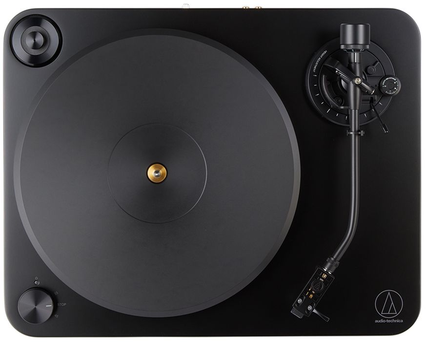 Audio-Technica Black AT-LP7 Belt-Drive Turntable