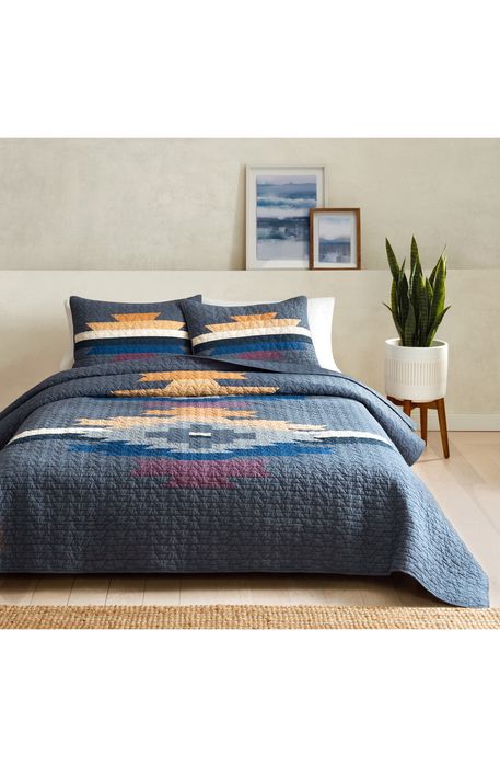 Pendleton Moonlight Mesa Pieced Quilt in Charcoal