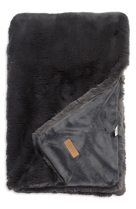UnHide The Marshmallow 2.0 Medium Faux Fur Throw Blanket in Charcoal Charlie