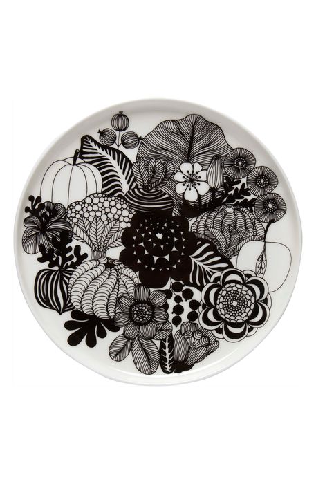 Marimekko Oiva Siirtolapuutarha Plate in Black/White