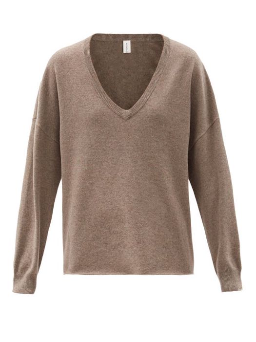 Extreme Cashmere - No.161 Clac V-neck Stretch-cashmere Sweater - Womens - Mid Brown