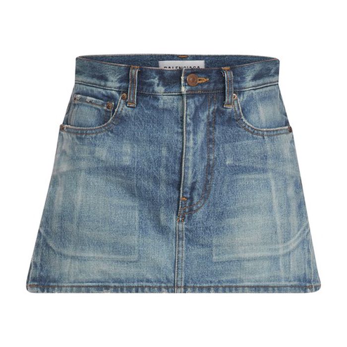 Short skirt
