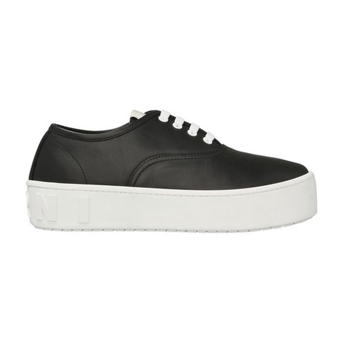 Supple calfskin leather sneakers