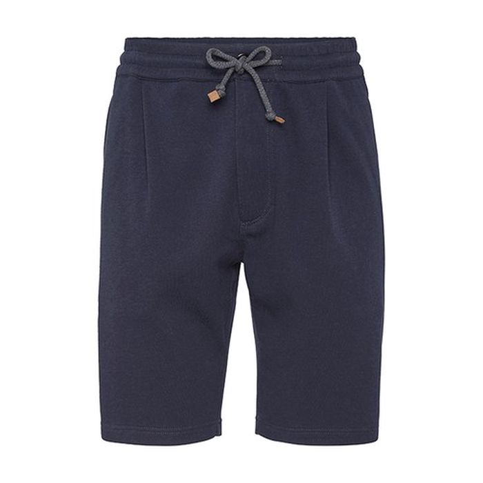Bermuda shorts with pleats
