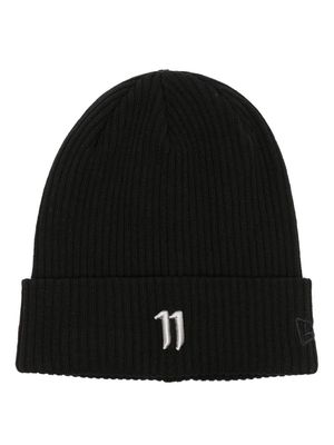 11 By Boris Bidjan Saberi logo-embroidered ribbed beanie - Black