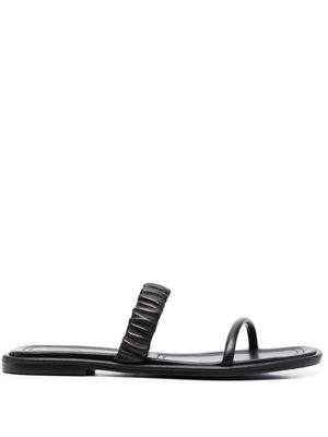12 STOREEZ Gathered-strap leather sandals - Black