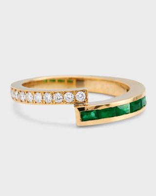 18k Gold Diamond and Emerald Ring - Size 7
