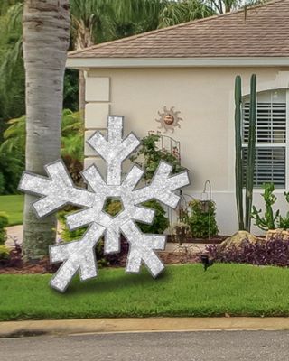 2D Medium Silver Snowflake LED Outdoor Decoration