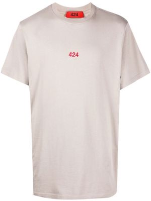 424 logo crew-neck T-shirt - Neutrals