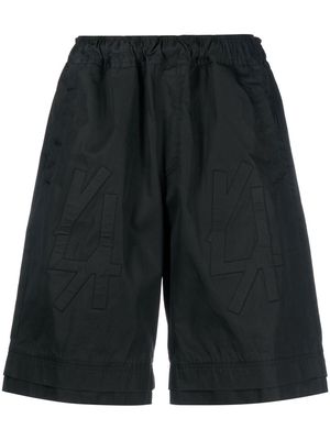 44 LABEL GROUP logo-appliqué knee-length shorts - Black