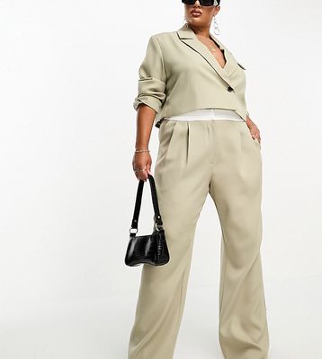 4th & Reckless Plus cropped blazer in khaki - part of a set-Green