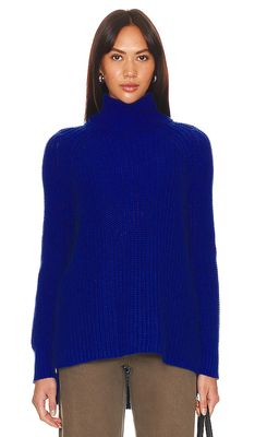 525 Stella Pullover Sweater in Royal