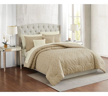 5th Avenue Lux Victoria Geo Gold 9pc Queen Comf orter Set