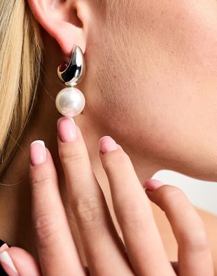 8 Other Reasons x Millie Hannah dome stud hoop earrings with faux pearl in rhodium plated-Silver