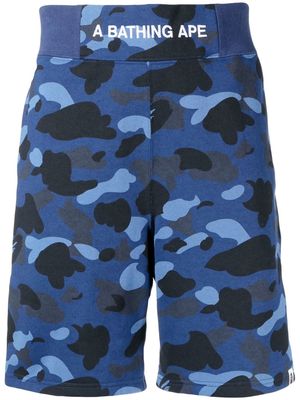 A BATHING APE® graphic-print cotton deck shorts - Blue
