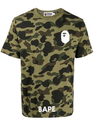 A BATHING APE® logo-print camouflage T-shirt - Green