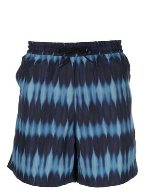 A.P.C. tie-dye swim shorts - Blue