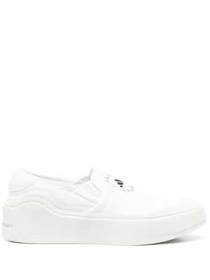 adidas by Stella McCartney logo-print slip-on sneakers - White