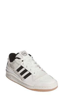 adidas Forum Low Basketball Sneaker in Cloud /Black/Cream White