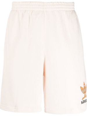 adidas logo-print detail shorts - CREAM