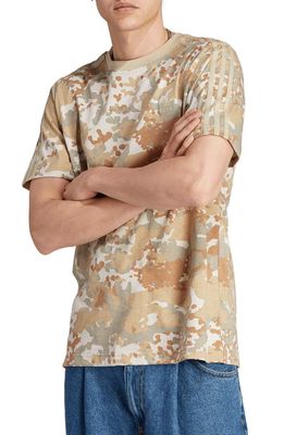 adidas Originals Camouflage Cotton Graphic T-Shirt in Savannah